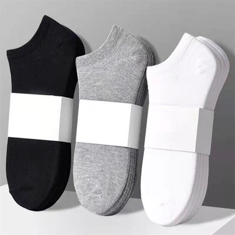schwarze / weisse / graue Socken